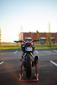 KTM DUKE 125 (5 фото из 10)