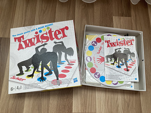Seltskonnamäng TWISTER (2 foto / 2)