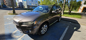 Mitsubishi Outlander 2012 (2 foto / 15)