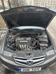 Honda accord 2007 (8 foto / 10)