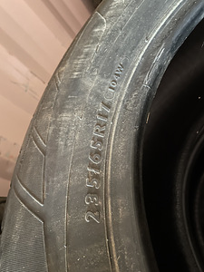 Dunlop 235/65/17 (3 foto / 3)
