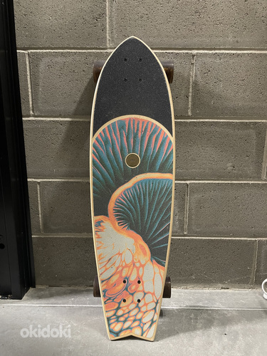 Müüa longboard, kasutatud, kuid heas seisukorras! Kasutatud ainult paar korda.