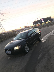 Volvo V50 (11 фото из 12)
