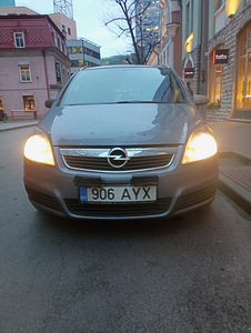 Opel Zafira (1 foto / 7)