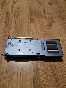 Gigabyte RTX 3060 12GB (2 foto / 3)