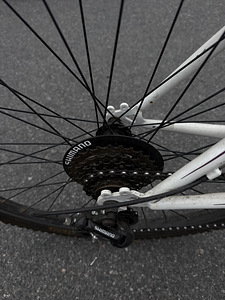 Горный велосипед Focus – 18 скоростей, Shimano, передний амортизатор (4 фото из 5)