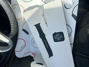 Apple Watch SE 2 (3 фото из 4)