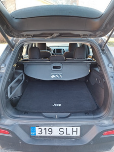 Jeep Cherokee 2.2 136kW (5 foto / 5)