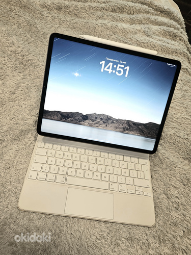 iPad pro 12.9 (5 gen) 512gb + pencil and keyboard (фото #1)