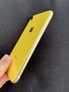 iPhone XR 128 gb Yellow (4 foto / 5)