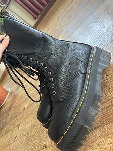 Dr.martens (4 foto / 5)