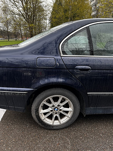 E39 2.3i manuaal (4 foto / 12)
