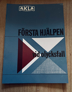 Vana Rootsi esmaabikomplekt (5 foto / 6)
