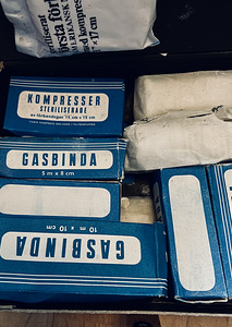 Vana Rootsi esmaabikomplekt (6 foto / 6)