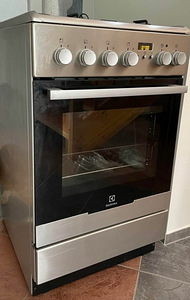 Gaasipliit Electrolux pöördõhuga elektriahjuga! (2 foto / 2)
