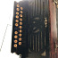 Антикварный хроматический деревянный аккордеон ручной работы (фото #4)