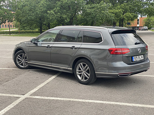 Volkswagen Passat R-line 2.0 140kW (4 foto / 11)