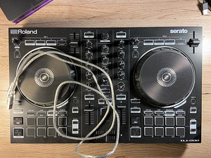 Roland DJ-202 (1 foto / 1)