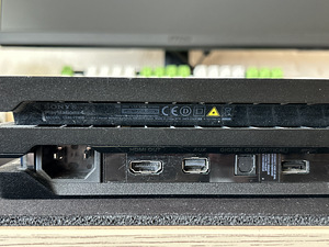 PS4 Pro 1TB+3 mängu+Gamepad (4 foto / 4)