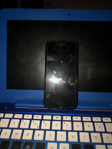 iPhone 7 (1 foto / 4)