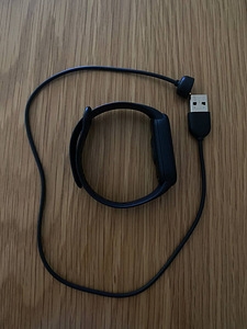 Xiaomi Mi band 5 (2 foto / 2)