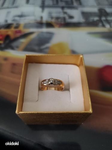 Золотое кольцо с бриллиантом 585 пробы (фото #1)