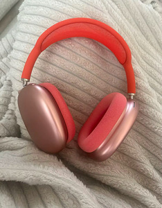 Копия AirPods Max (2 фото из 5)