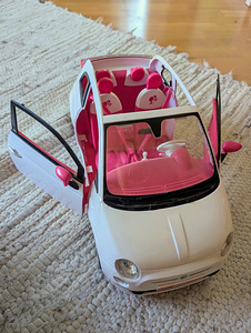 Nukumaja mööbliga + Barbie auto (2 foto / 3)