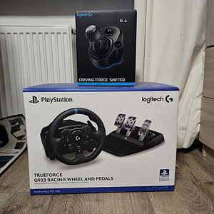 Logitech G923 TrueForce võidusõidurool, pedaalid ja shifter (1 foto / 3)