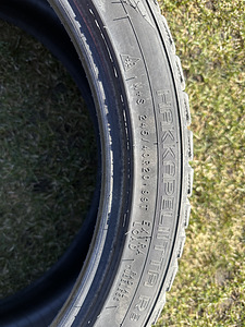 Продаются шины Nokian Hakkapeliita3 245 40 R20 99T (1 фото из 4)