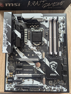 MSI Krait Gaming Z270 Intel LGA 1151 ATX DDR 4 emaplaat (2 foto / 10)