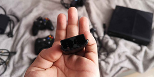 Xbox 360 E LT3.0 + Kinect + 3 джойстика (7 фото из 9)