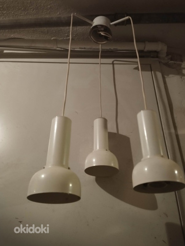 Kolmest lambist koosnev laelamp (foto #1)