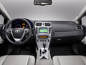 Takso autorent BOLT / Toyota Avensis LPG (3 foto / 3)