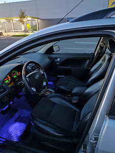 Ford Mondeo Ghia (5 foto / 12)