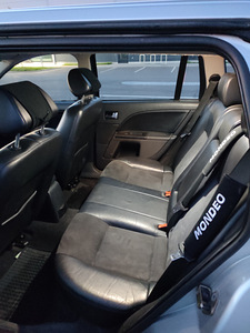 Ford Mondeo Ghia (7 foto / 12)