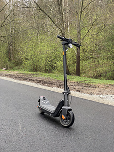 Elektritõukeratas NIU KQi3 Pro (374 km), garantii + lukk (1 foto / 6)