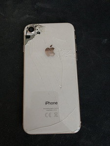 iPhone 8 на запчасти. (1 фото из 2)