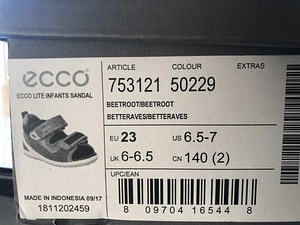 Ecco сандалии (2 фото из 3)