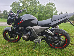 Kasasaki Z750 (3 foto / 7)
