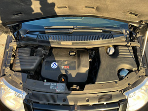 Volkswagen Sharan (5 foto / 9)