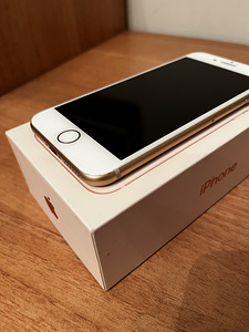 iPhone 8 64гб (2 фото из 7)