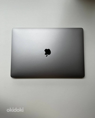 Macbook Pro 15 inch 2018 256 GB (foto #1)