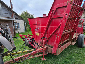 Müüa kartulikombain (1 foto / 5)