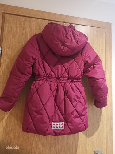 Зимняя куртка для девочки размер 134 (фото #2)