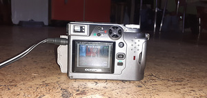 OLYMPUS C-4000 kaamera (3 foto / 3)