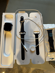 Apple Watch (1 foto / 4)