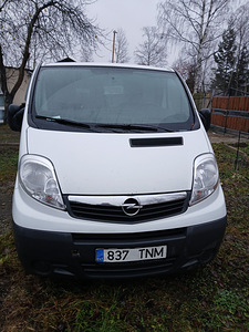 Opel Vivaro 2.5, 107kw (2 foto / 7)