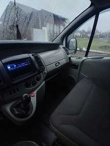 Opel Vivaro 2.5, 107kw (5 foto / 7)