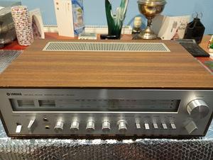 Yamaha CR-600 (4 фото из 10)